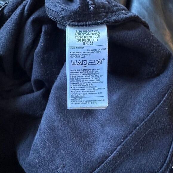 GAP Women's Black Vegan Leather Baby Bootcut Mid Rise 5 Pocket Jeans Size 2/26R - Picture 8 of 8